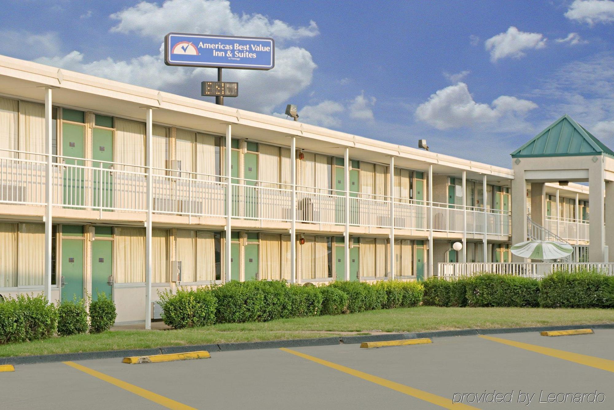 America'S Best Value Inn & Suites - Memphis/Graceland Εξωτερικό φωτογραφία